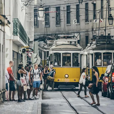 Bica Dos Olhos 32 1º * Lissabon